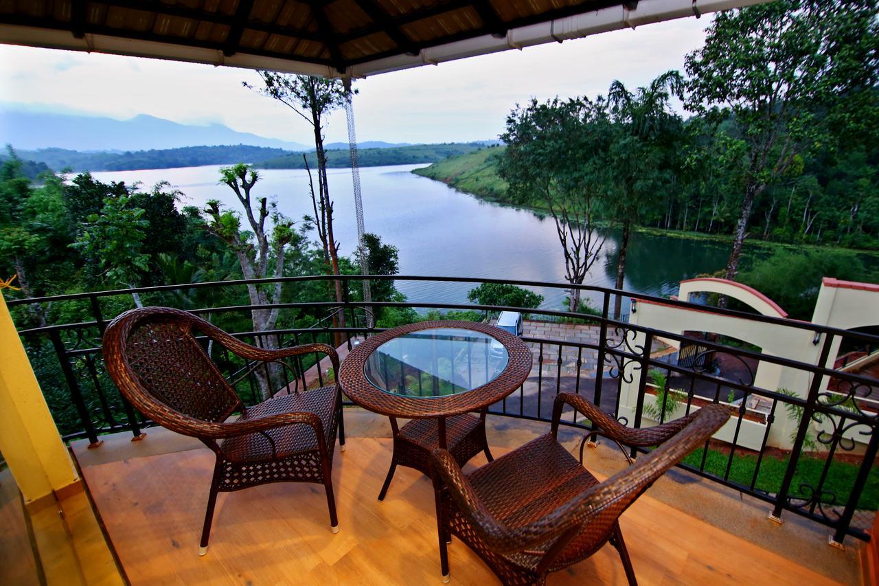 Vista Del Lago Ambalavayal Eksteriør bilde