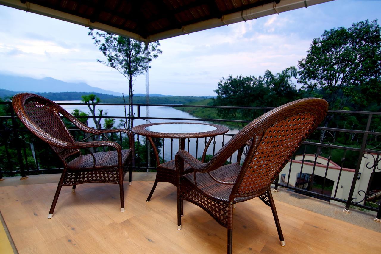 Vista Del Lago Ambalavayal Eksteriør bilde
