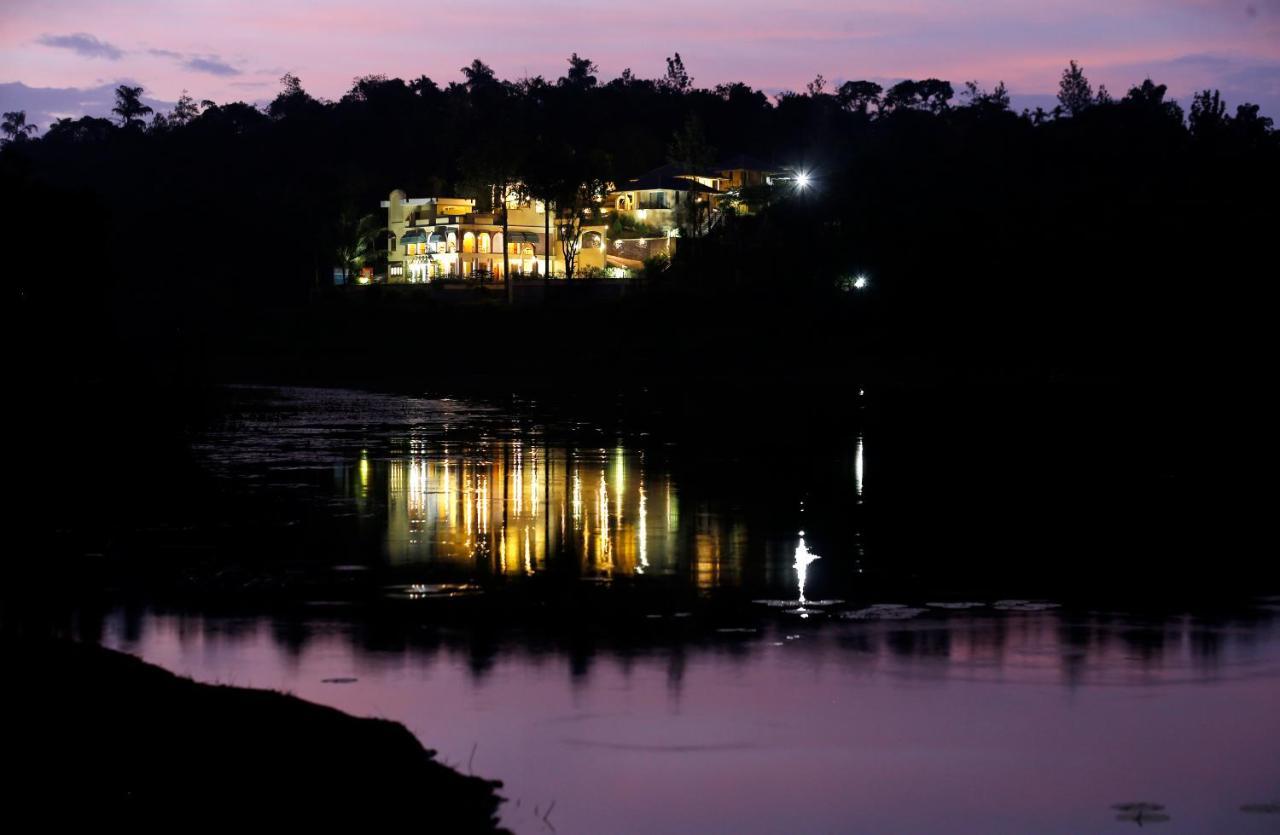 Vista Del Lago Hotell Ambalavayal Eksteriør bilde